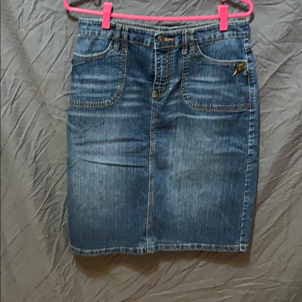 Women’s skirt size large